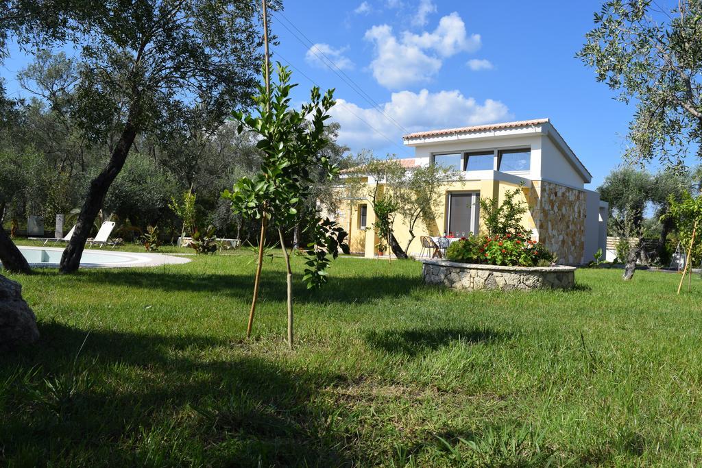 Three Stars Luxury Villas Мораитика Экстерьер фото