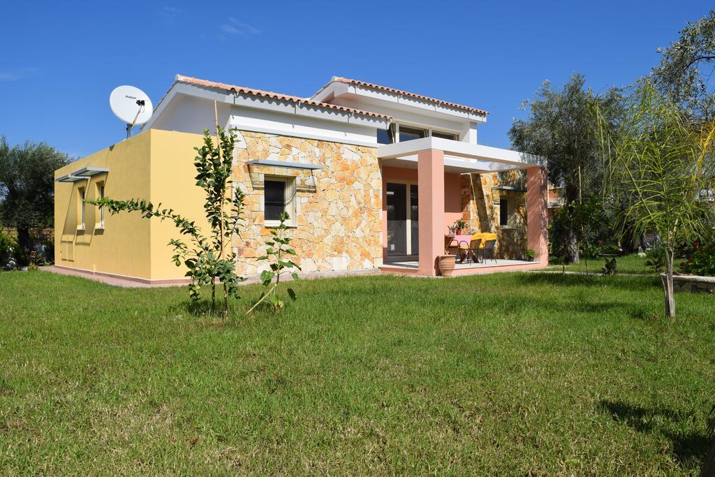 Three Stars Luxury Villas Мораитика Экстерьер фото