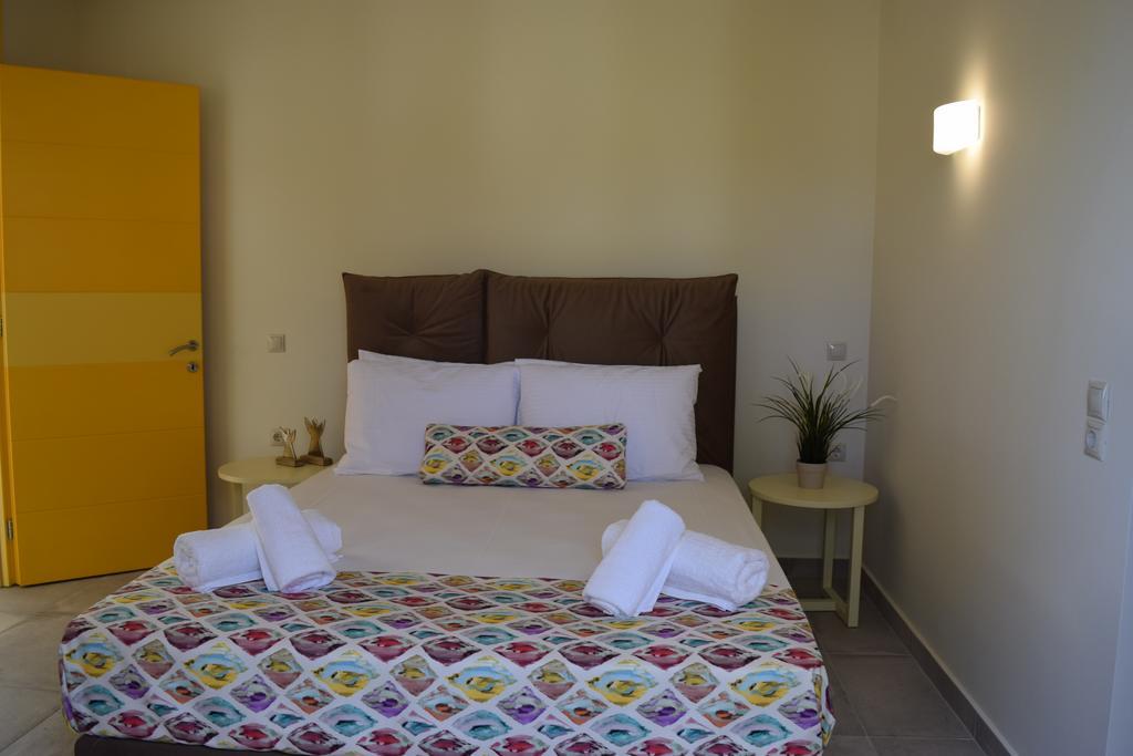 Three Stars Luxury Villas Мораитика Экстерьер фото