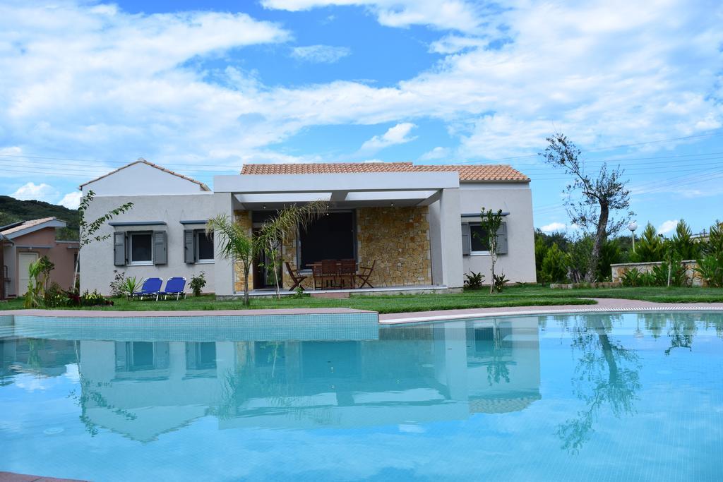 Three Stars Luxury Villas Мораитика Экстерьер фото