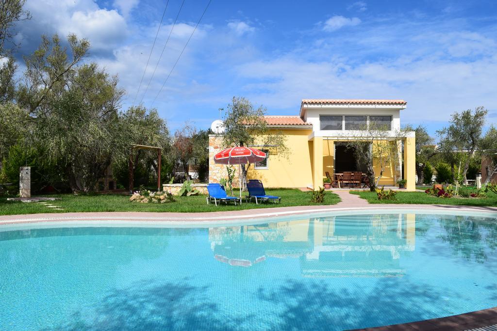 Three Stars Luxury Villas Мораитика Экстерьер фото