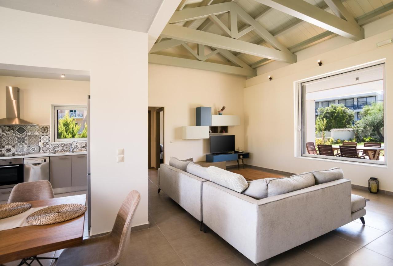 Three Stars Luxury Villas Мораитика Экстерьер фото