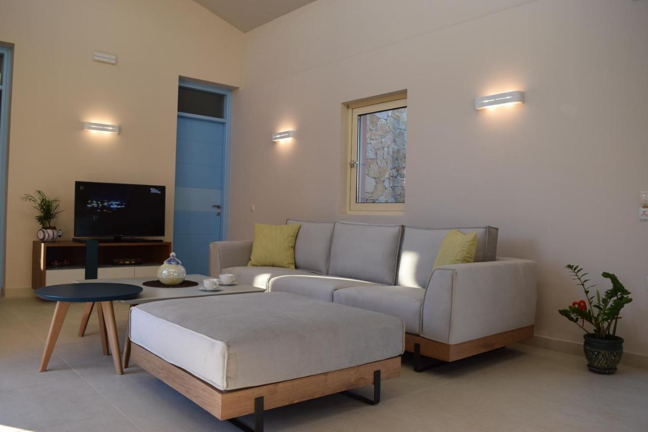 Three Stars Luxury Villas Мораитика Экстерьер фото